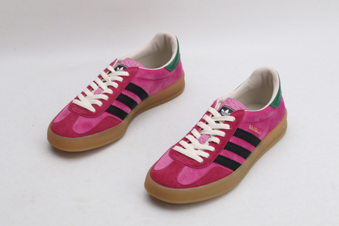 GUCC* X ADIDA* SNEAKER