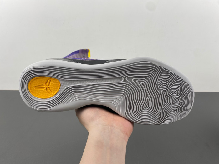 NIKE KOBE 9 ELITE
