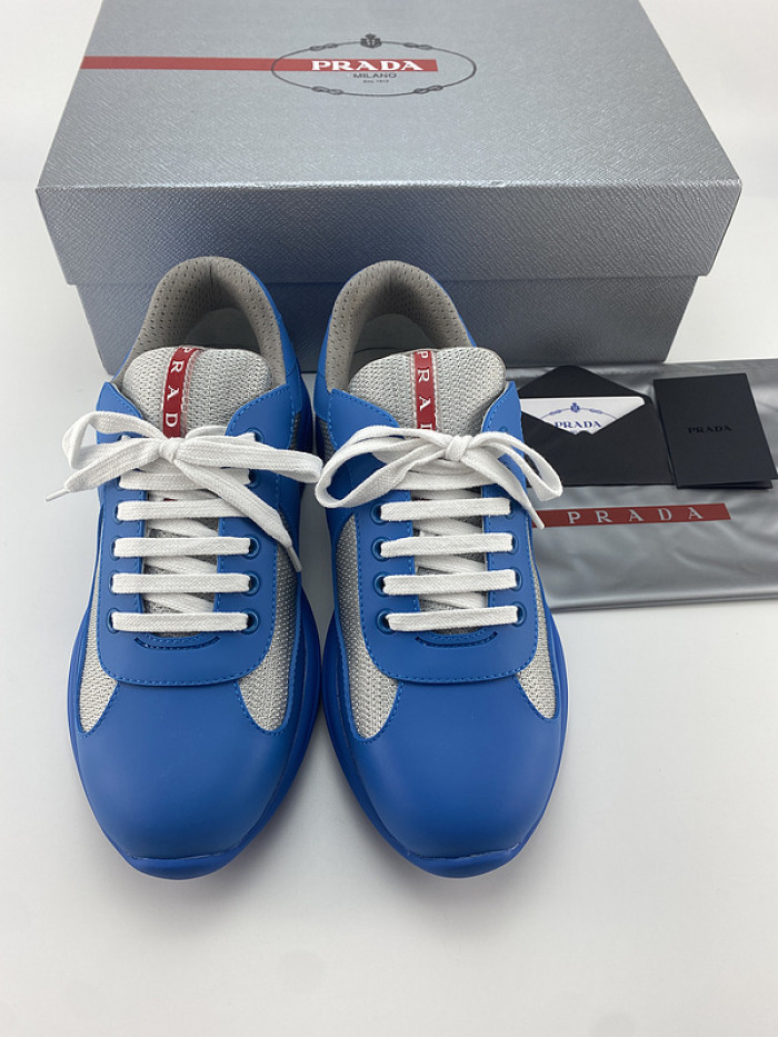 Pra*a sneaker