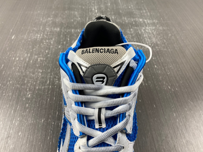 Ba*len*cia*ga -runner