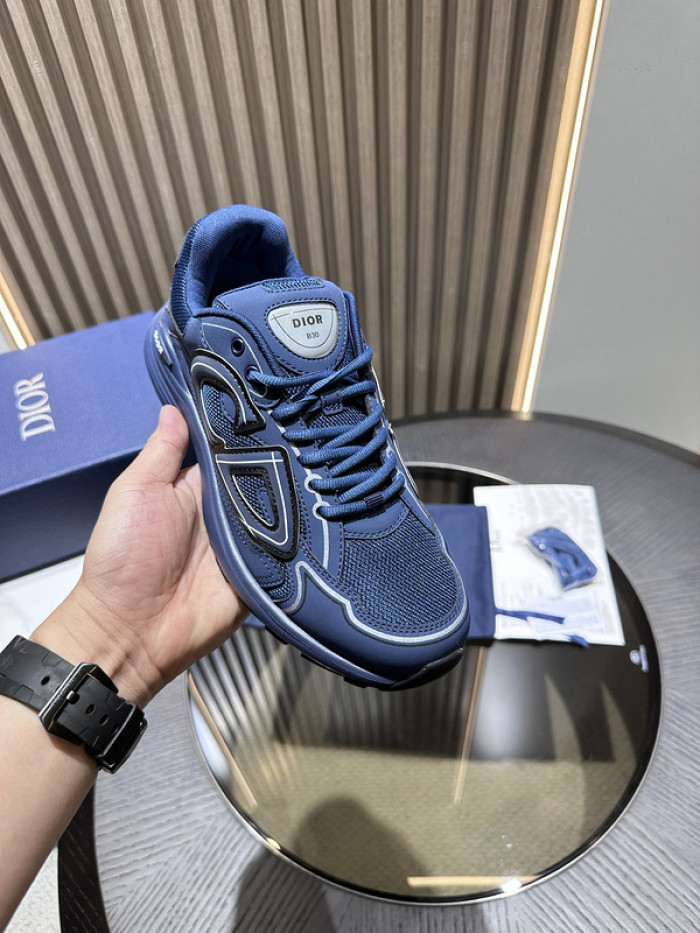 DIO B30 LowTop Sneaker