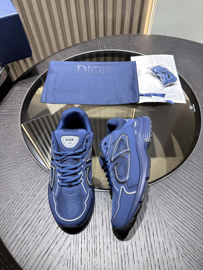 DIO B30 LowTop Sneaker