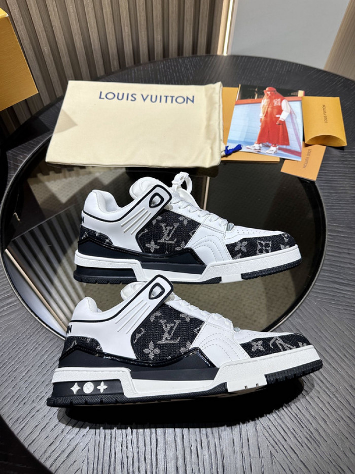 LO1_VTS SNEAKER