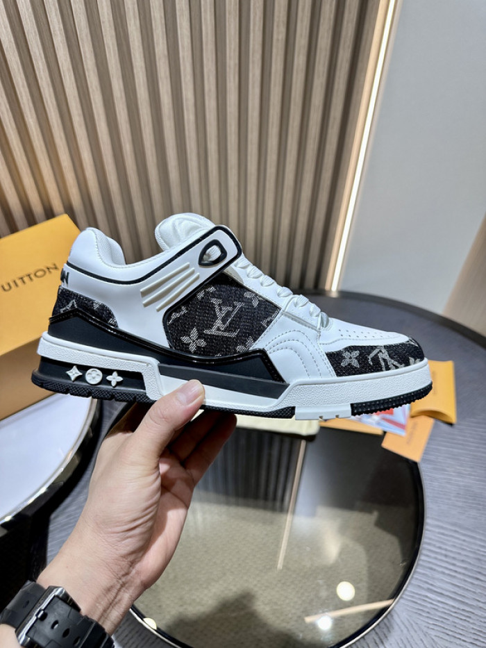 LO1_VTS SNEAKER