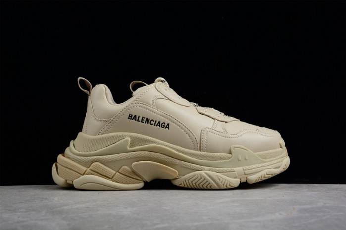 BLCG SNEAKER TRIPLE.S.