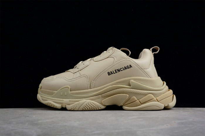 BLCG SNEAKER TRIPLE.S.