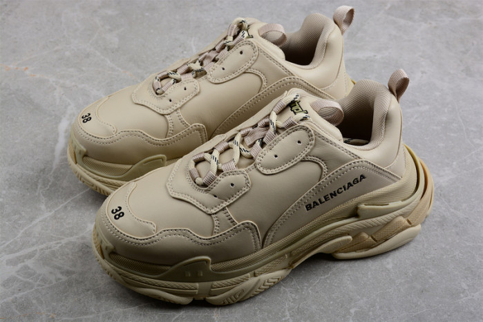BLCG SNEAKER TRIPLE.S.