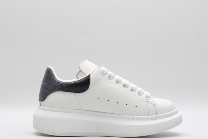 ALEXANDER MCQUEEN OVERSIZED