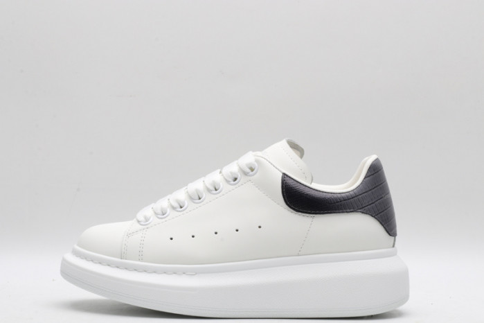 ALEXANDER MCQUEEN OVERSIZED