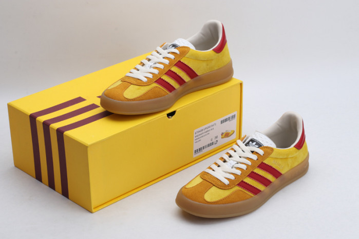 GUCC* X ADIDA* SNEAKER