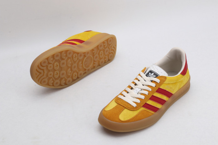 GUCC* X ADIDA* SNEAKER