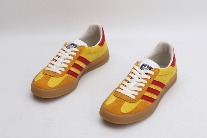 GUCC* X ADIDA* SNEAKER