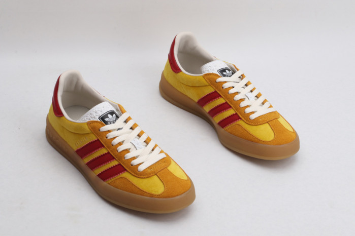 GUCC* X ADIDA* SNEAKER