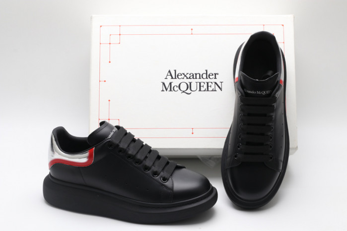 ALEXANDER MCQUEEN OVERSIZED
