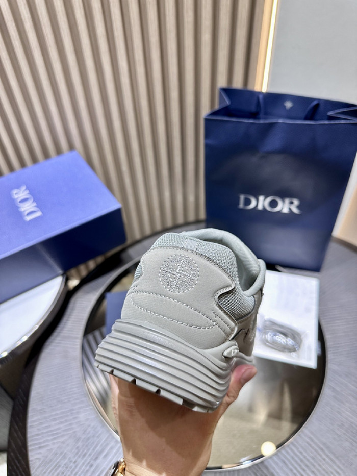 DIO B30 LowTop Sneaker