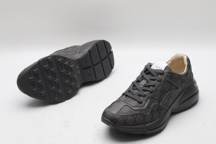 G*u*i sneaker