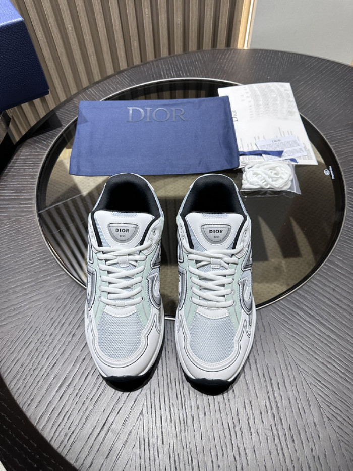 DIO B30 LowTop Sneaker