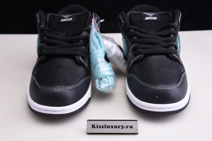 Nike SB Dunk Low Pro OG QS "Black Diamond" - BV1310 001