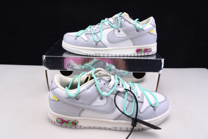 DUNK LOW 