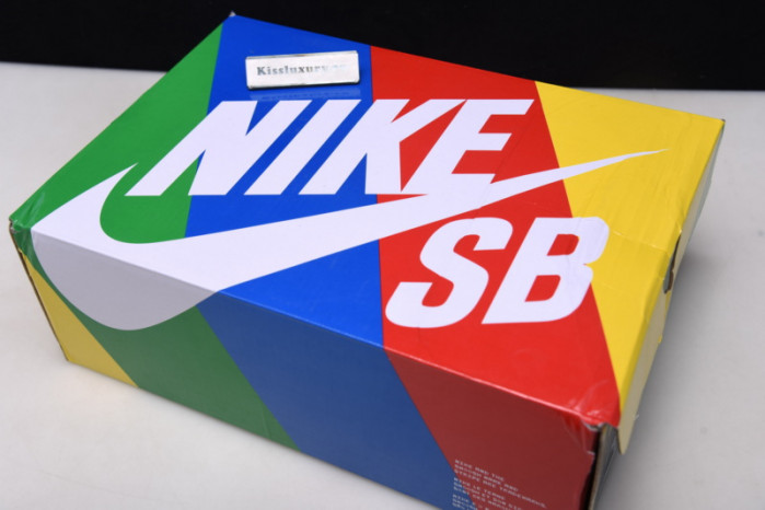 Dunk Low SB 