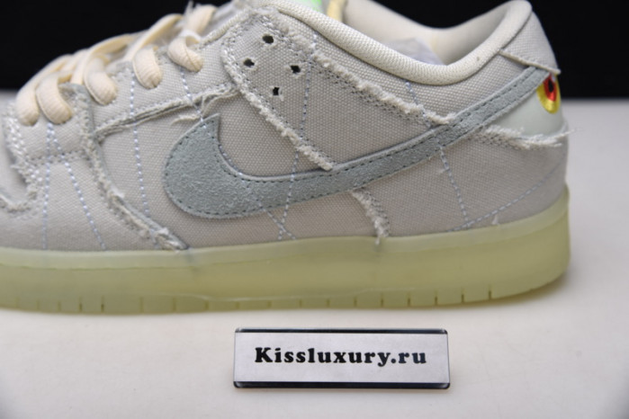 Dunk Low SB 