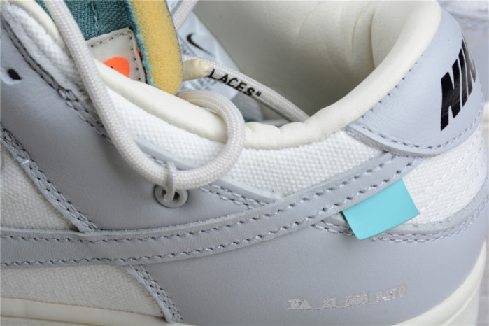 DUNK LOW 