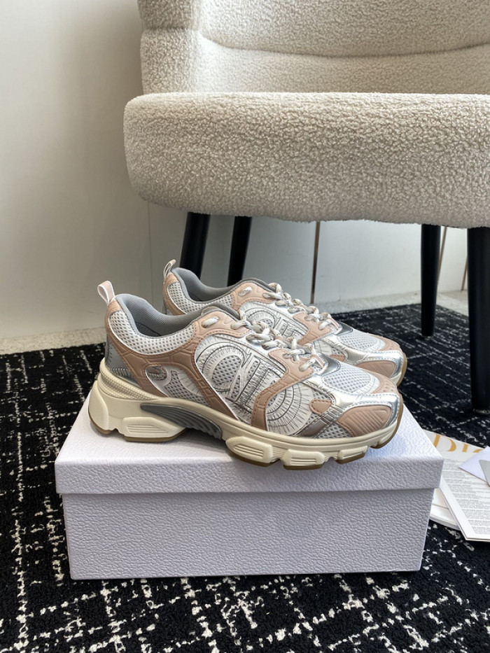DIO* SNEAKER