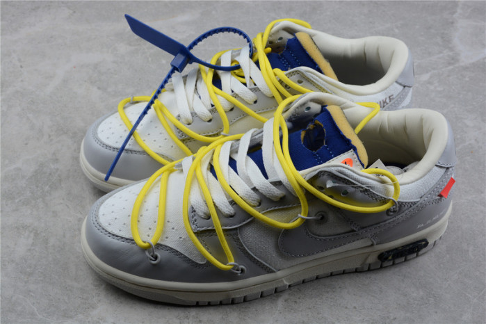 DUNK LOW 