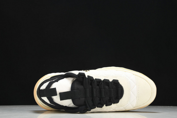 Ch*el sneaker