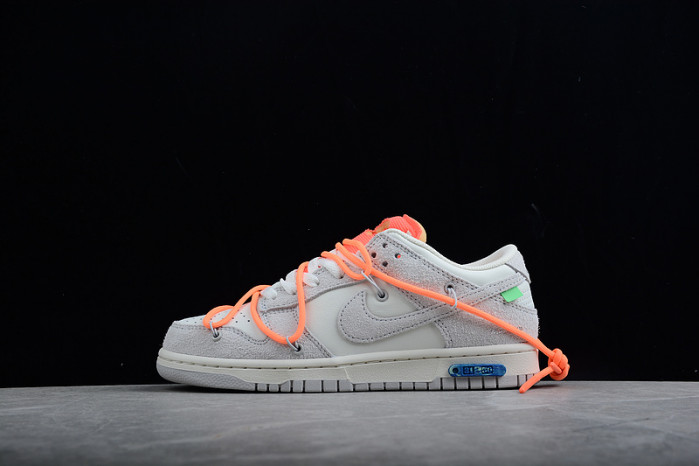 DUNK LOW 