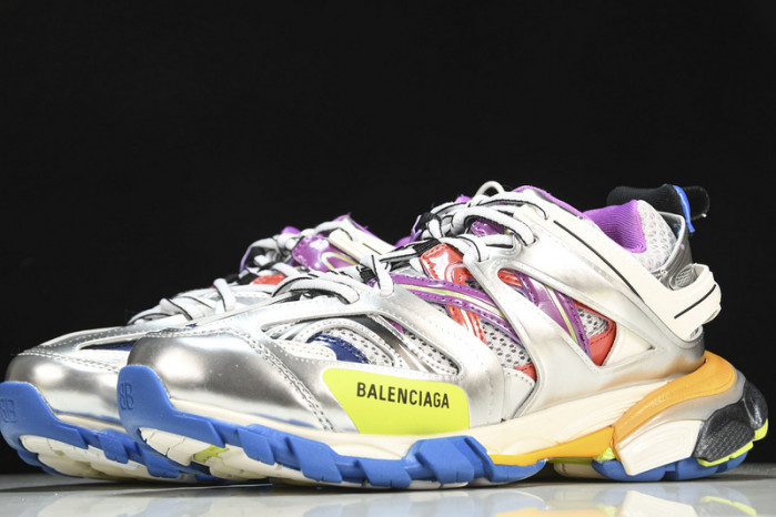 Ba*len*cia*ga track