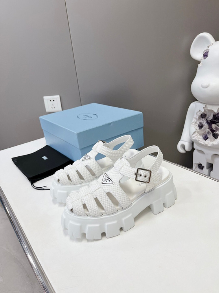 Pra*a sandal