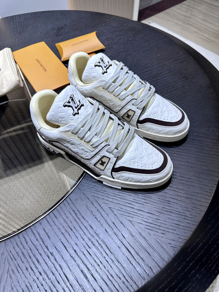 LO1_VTS SNEAKER