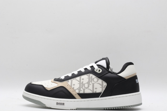 DIO* SNEAKER