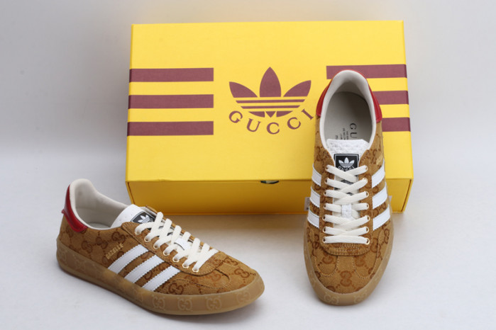 GUCC* X ADIDA* SNEAKER
