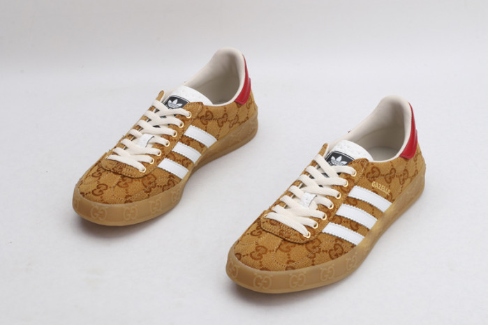 GUCC* X ADIDA* SNEAKER