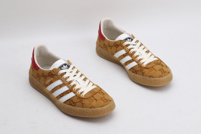 GUCC* X ADIDA* SNEAKER