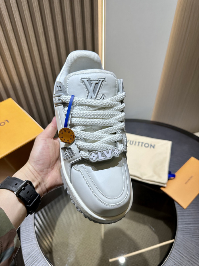 LO1_VTS SNEAKER