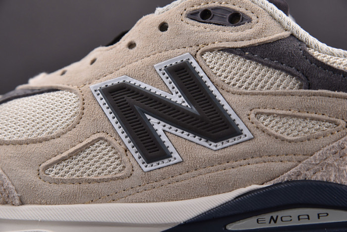 New Balance M990AD3