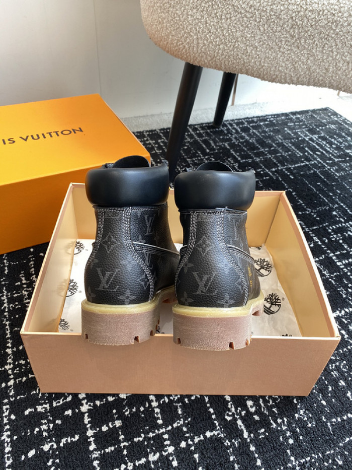 LO1_VTS BOOTS