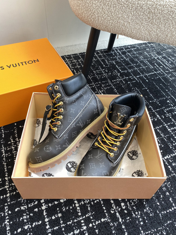LO1_VTS BOOTS