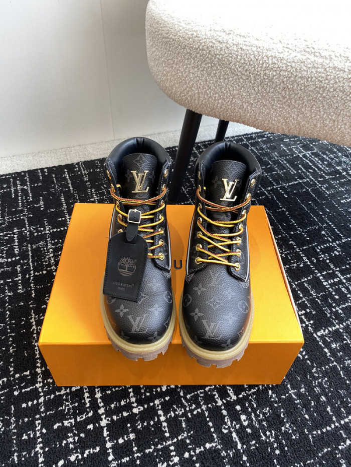 LO1_VTS BOOTS