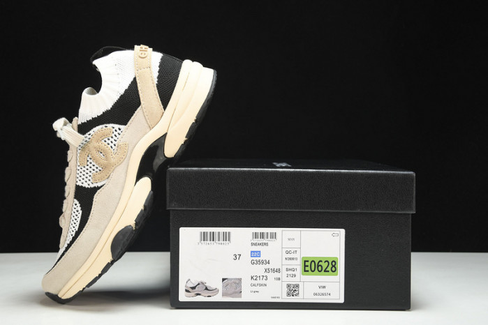 Ch*el sneaker