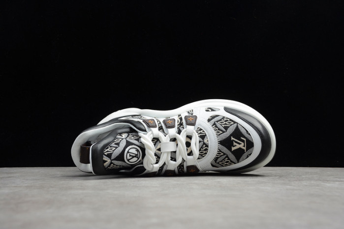 LO1_VTS ARCHLIGHT SNEAKER