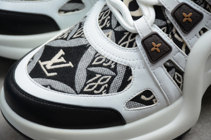 LO1_VTS ARCHLIGHT SNEAKER