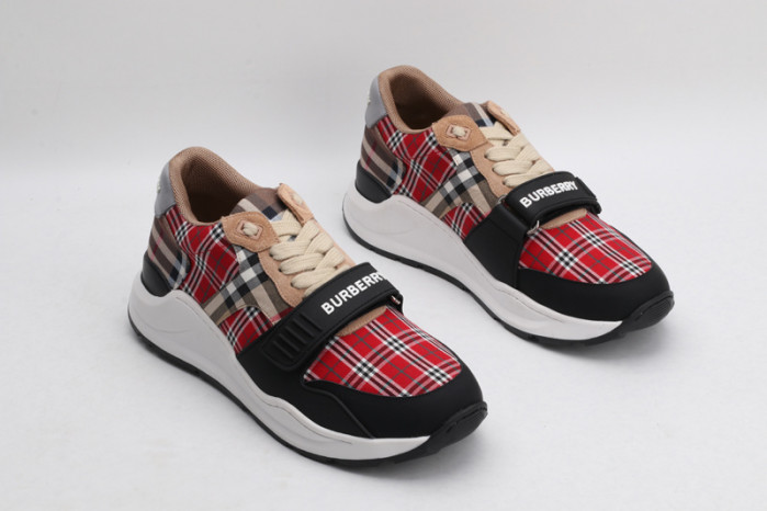 BUBERRY SNEAKER