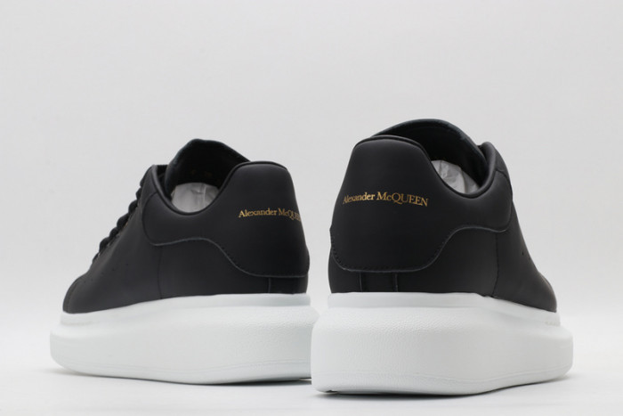 ALEXANDER MCQUEEN OVERSIZED