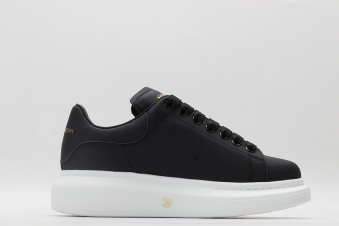 ALEXANDER MCQUEEN OVERSIZED