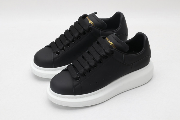 ALEXANDER MCQUEEN OVERSIZED