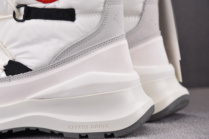 Can*a Go*e toronto boot